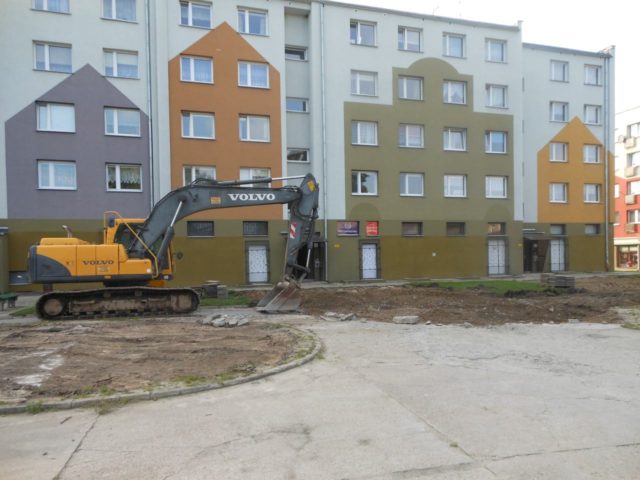 Budowa miejsc parkingowych i chodników na ul. Kraszewskiego Budowa miejsc parkingowych i chodników na ul. Kraszewskiego